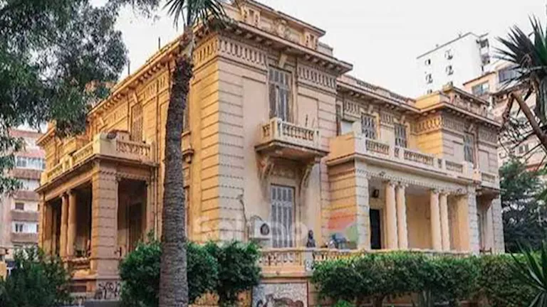 إخلاء بحكم قضائي.. أول تعليق من جامعة الإسكندرية على أزمة "مبنى التصوير"- صور 