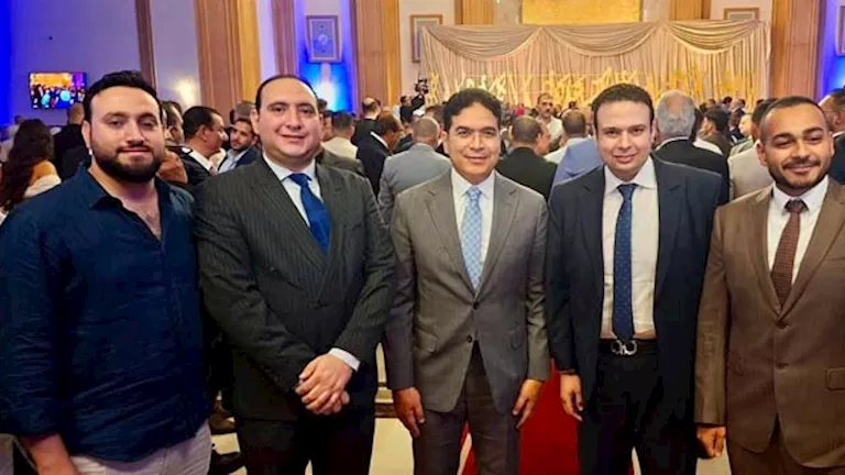 هشام بدوي وبهاء الغنام في مقدمة حضور عقد قران ابنة أحمد عبدالجواد