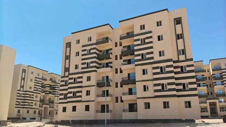 وزيرة الإسكان تتابع موقف تنفيذ عدد من المشروعات السكنية