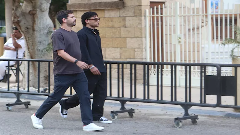 علي الحجار وزياد ظاظا وأشرف زكي.. 25 صورة لنجوم الموسيقى والفن في عزاء هاني شنودة