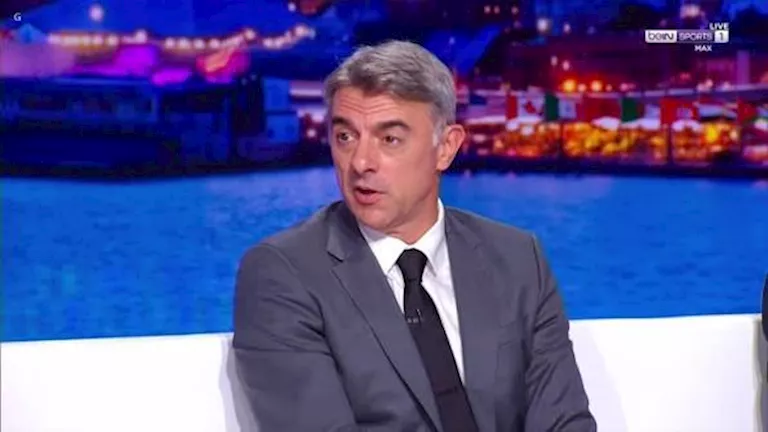 "صلاح كان لديه خطأ".. نجم الأرجنتين السابق يهاجم حكم مباراة مصر في كأس العالم 