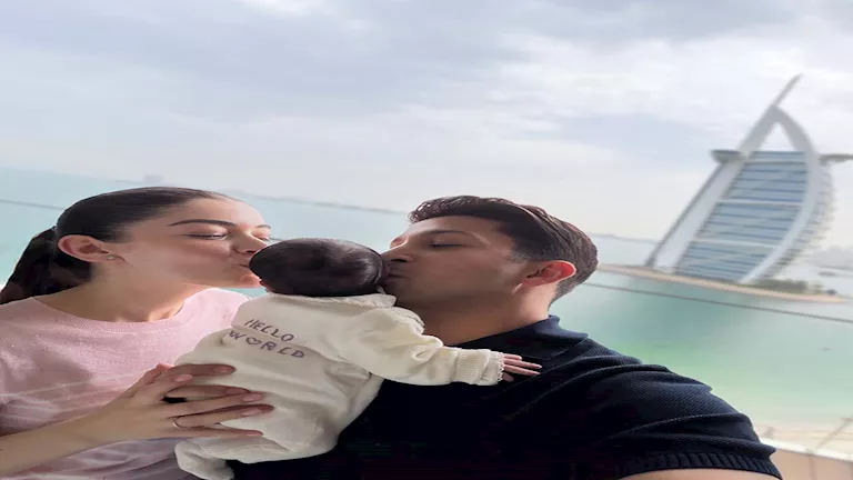 هشام جمال وليلى أحمد زاهر يستقبلان ابنتهم الأولى إيلا