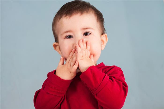التدخل الجراحي لعلاج ارتشاح خلف طبلة الأذن في الأط