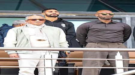 شيكابالا وعمرو الجنايني يتابعان مباراة جي وزد