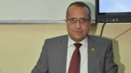 عميد طب أسيوط يوضح أسباب تعثر الفرقة الأولى وينفي شائعة الرسوب الجماعي
