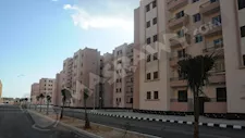 وزيرة الإسكان تتابع تشغيل المدينة التراثية بالعلمين الجديدة وبحيرة ومركز دولي للمؤتمرات