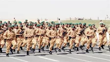 الجيش الكويتي: الدفاعات الجوية تتصدى لهجمات صاروخية ومسيرات معادية