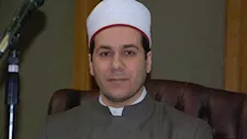 مظهر شاهين يهاجم منتقدي زواج إيناس الدغيدي: فلتخرس ألسنة الساخرين