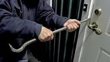 بأسلوبي المغافلة واقتحام الشقق الخالية.. ضبط تشكيلين لسرقة المساكن بالقاهرة