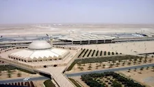 عقب الهجمات الحوثية.. 4 شركات طيران تعلق رحلاتها إلى الرياض