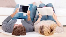 لماذا أصبح الأشخاص أكثر ميلاً إلى قضاء الإجازات بمفردهم؟