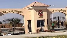 إنقاذ سيدة هددت بالقفز من أعلى عقار مواجهة للنادي الأهلي 