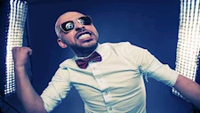وفاة والد الملحن بلال سرور وتشييع جنازته بمسجد الحصري