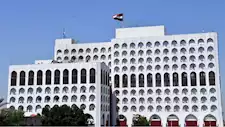 تصريحات السفير البريطاني تشعل الجدل في العراق.. والحكومة تستدعيه احتجاجًا   