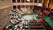 قوة عسكرية تطوق مقر مجلس النواب الليبي في بنغازي