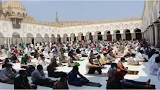 محمد بسيوني قارئًا.. شعائر صلاة الجمعة من الجامع الأزهر - بث مباشر