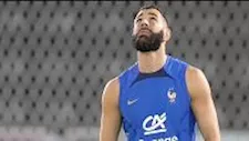"وصلت للتو".. أول تعليق من بنزيما بعد انتقاله للهلال السعودي