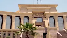 الدستورية العليا تؤيد تجريم البناء على أملاك الدولة: الحبس والغرامة لا يخالفان الدستور