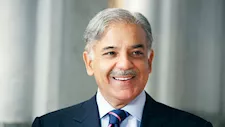 رئيس وزراء باكستان: أهنئ الرئيس ترامب على جهوده الاستثنائية في سبيل السلام