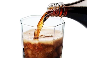 الصودا الدايت أم الخالية من السكر.. أيهما أفضل لمرضى السكري؟