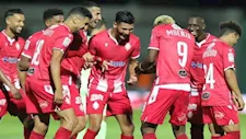 مدرب الأهلي والزمالك السابق يقترب من قيادة الوداد المغربي 