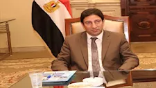 أخطاء قاتلة في التعامل مع لدغات الثعابين.. نقيب البيطريين السابق يحذر