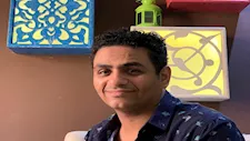 مؤلف مسلسل "الكينج" ينجو من حادث سير 