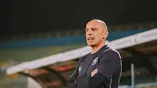 وفاة تاكيس جونياس مدرب بيراميدز السابق