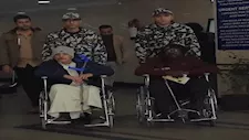 الداخلية تواصل تسهيل خدمات الجوازات لكبار السن وذوي الهمم