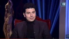 محمد أنور عن والدته: "لسه بترقيني أنا والولاد وهي ست بركة"
