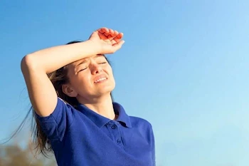 مع ارتفاع الحرارة.. 9 نصائح للوقاية من مخاطر موجات الحر القاتلة