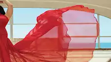 أسماء جلال بالأحمر الجريء في ختام الجونة.. "اتلبس مرتين قبل كدا" 