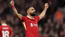 "الشيخ حسني".. تعليق ظريف من محمد صلاح على صوره مع كوكا في المصيف