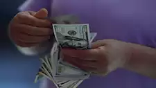  تراجع في بنكين.. سعر الدولار اليوم ببداية تعاملات الاثنين