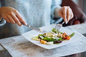 5 أطعمة يجب تجنبها خلال شهر رمضان