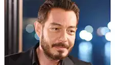 "هل يشاركه في عمل فني قادم؟".. أحمد زاهر يكشف رأيه في العوضي