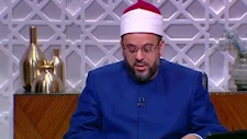 أزهري يوضح آداب للاستماع إلى القرآن الكريم