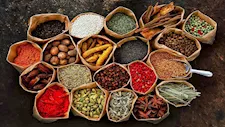 أعشاب تعمل على دعم صحة الدماغ.. تعرف على أبرزها