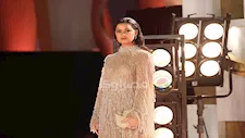 يسرا اللوزي بإطلالة أنيقة.. سر اللوك