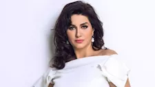 وفاء عامر ضحية مقلب فيفي عبده في "ألف ليلة"