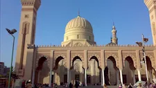 نقل شعائر صلاة الجمعة بعد قليل من مسجد السيد البدوي