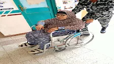 بالهمة لا بالعمر.. كبار السن يشاركون في انتخابات النواب بالإسكندرية على كراسي متحركة -صور
