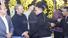 محمد رمضان يقدم واجب العزاء في إسماعيل الليثي صاحب أغنية "ابن حلال" - صور