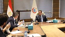 وزير الصحة يبحث تطوير المنشآت الصحية وتعزيز الاستثمارات بالقطاع