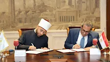 الأوقاف وشركة العاصمة توقعان بروتوكول تعاون لإدارة وتشغيل مسجد مصر