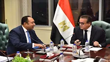 وزير الصحة يناقش الموقف التنفيذي لإنشاء مستشفى النيل للأطفال
