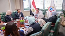 وزير الصحة يبحث إنشاء قاعدة بيانات وطنية لترشيحات الدراسات العليا الطبية