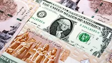 تراجع في 3 بنوك.. سعر الدولار مقابل الجنيه ببداية تعاملات اليوم