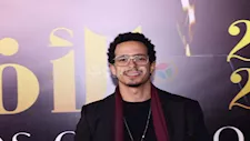 "لو شوفتوا مني خير يبقى منها"..طه دسوقي يحتفل مع والدته بعيد الأم