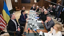 مسؤول أوكراني: محادثات السلام مع أمريكا تتقدم بشكل بناء في فلوريدا